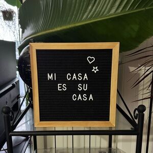 xo, Sienna Felt Message Board